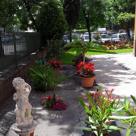 Romeo & Juliet Non-hotel Guest house Verona