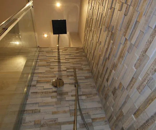 Romeo & Juliet Non-hotel *