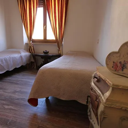 Romeo & Juliet Non-hotel