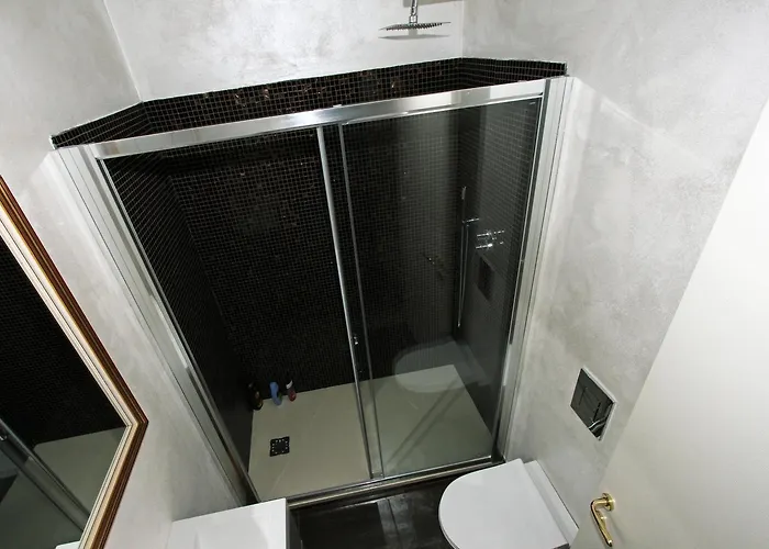 Romeo & Juliet Non-hotel *